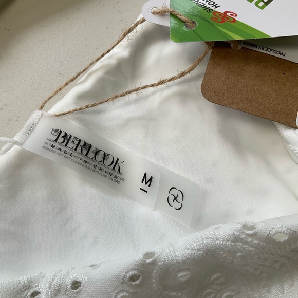 Berlook Bikini Set Medium White Textured Twist Bralette Top Tie Bikini Bottom - Picture 7 of 11